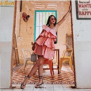 Adorable NWT Zara Limited Edition One ahoulder Ruffled Party Dress